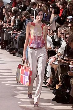 Look 64